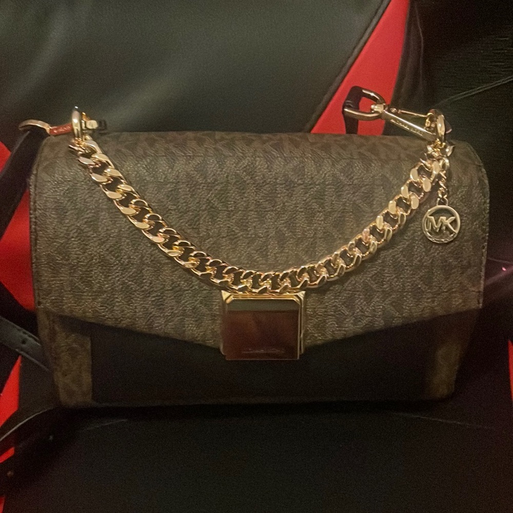 Never worn before Michael Kors purse